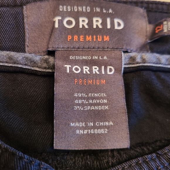 Torrid Premium Cropped Twill Pants with Gathered Ankle Ties - Picture 8 of 11